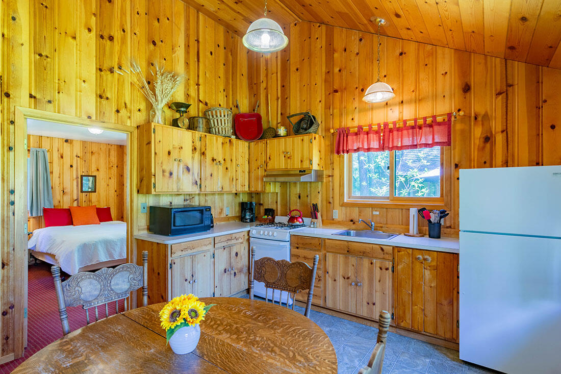 13375 Southwest Forest Service Road, Unit 10 U2 Camp Sherman, OR 97730 - Photo 11 of 26