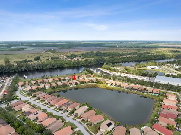 $550,000 | 3356 Southwest Porpoise Circle, Stuart, FL 34997