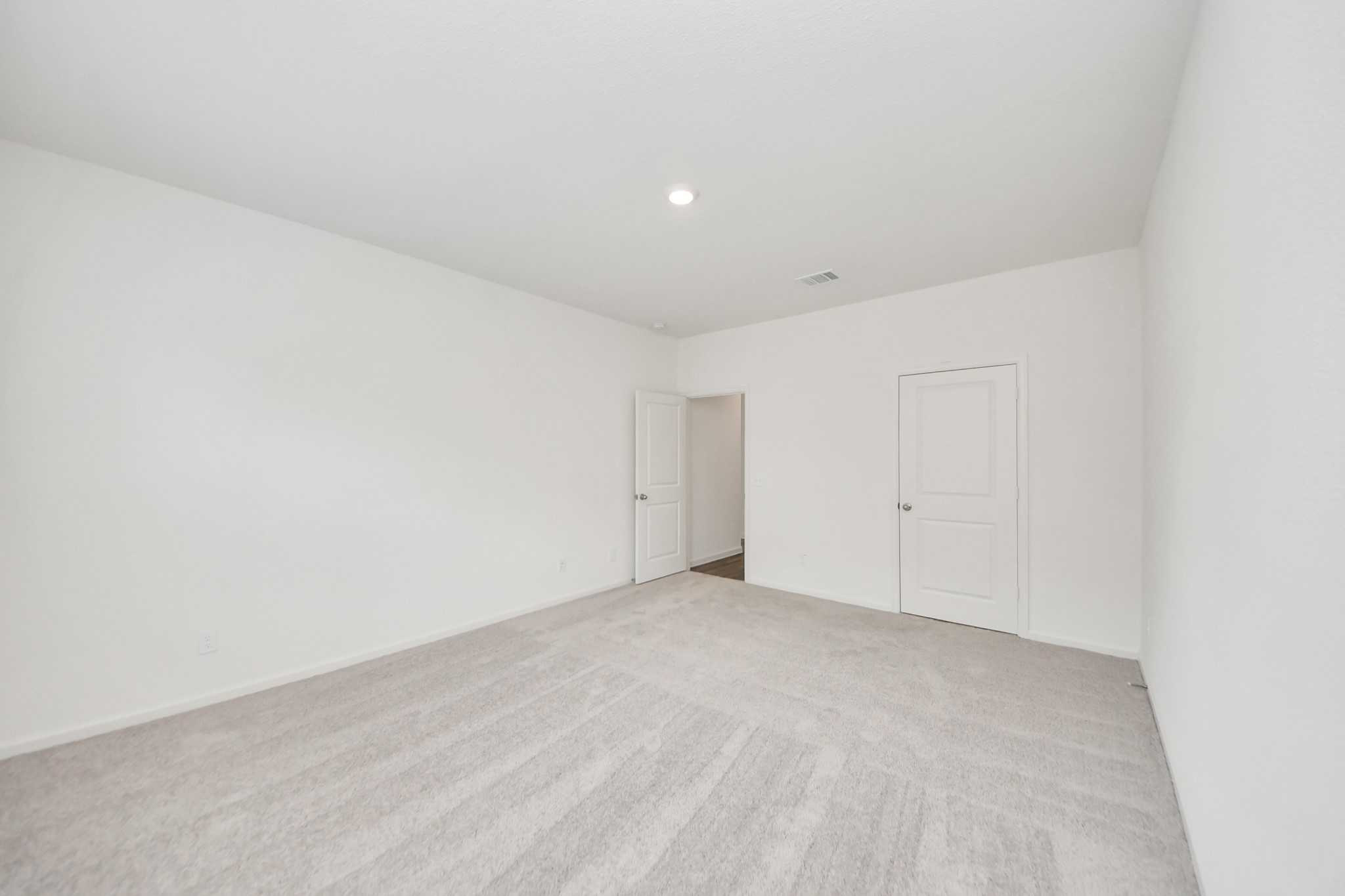1812 Corsica Crk Lane Rosharon, TX 77583 - Photo 28 of 48 a view of an empty room