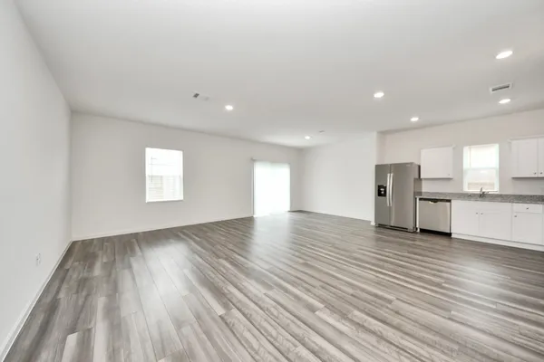 $2,355 | 1812 Corsica Crk Lane, Rosharon, TX 77583