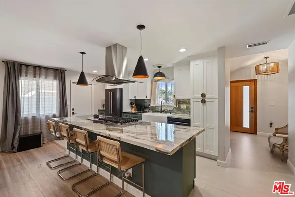$965,000 | 937 East 222nd Street, Carson, CA 90745