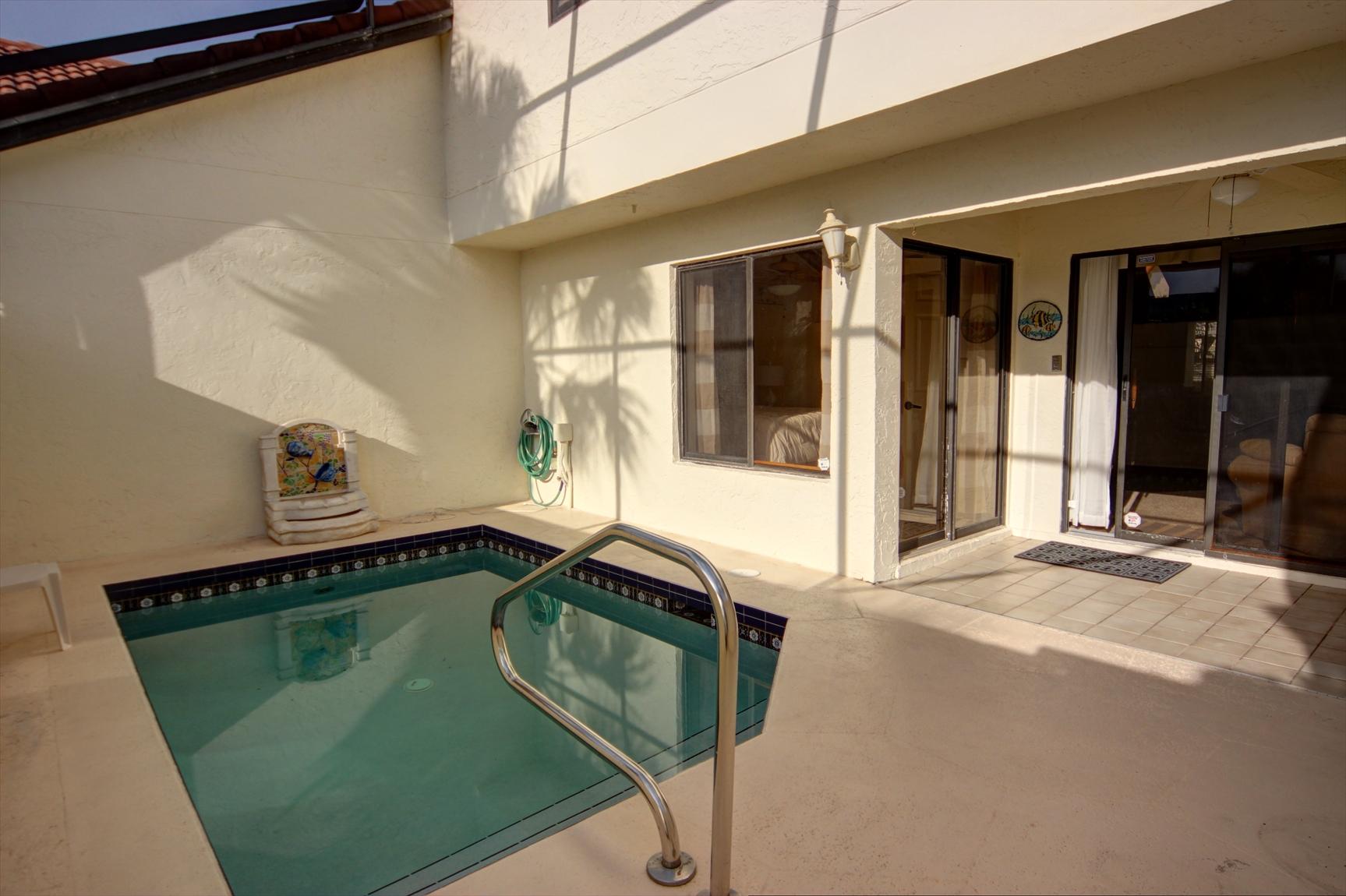 508 Sea Oats Drive, Unit B4 Juno Beach, FL 33408 - Photo 3 of 26 a view of an outdoor space