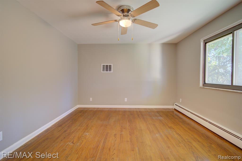 7120 Beecher Road Flushing, MI 48433 - Photo 14 of 27