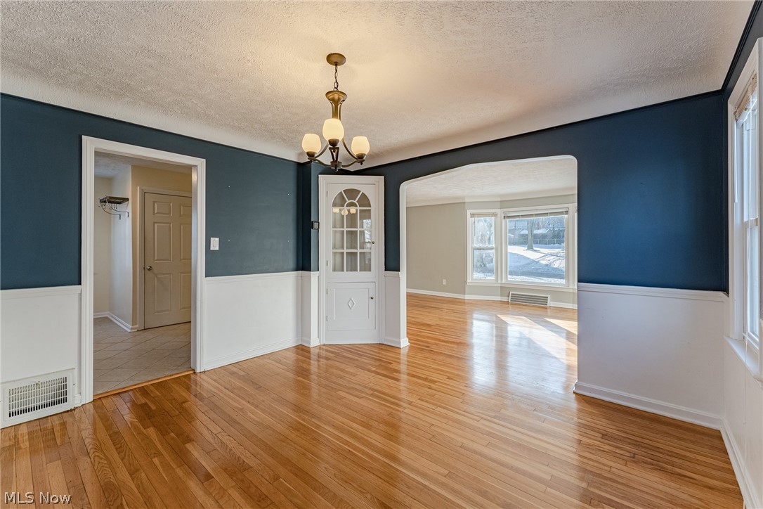 3549 Boynton Road Cleveland Heights, OH 44121 - Photo 9 of 32