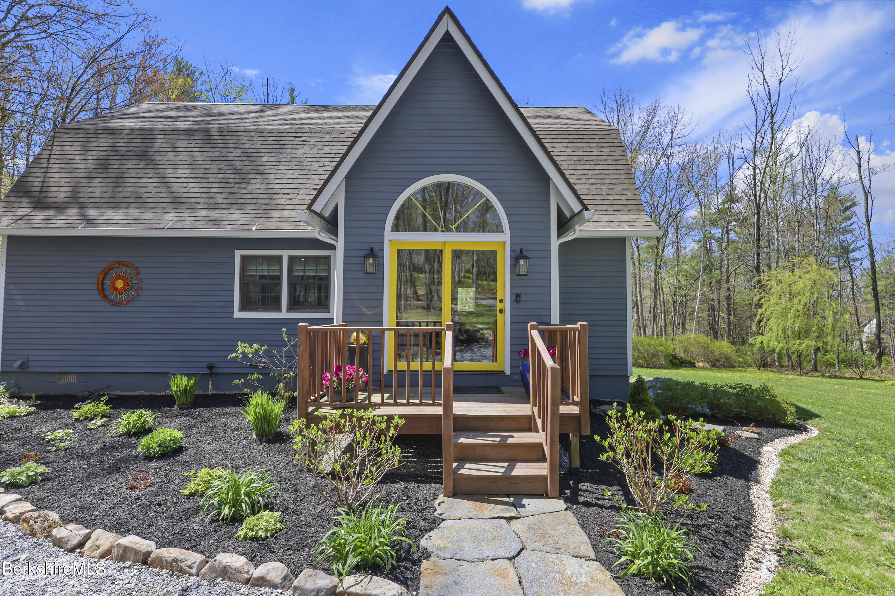 594 Shunpike Road Sheffield, MA 01222 - Photo 1 of 49 30 Exterior Front