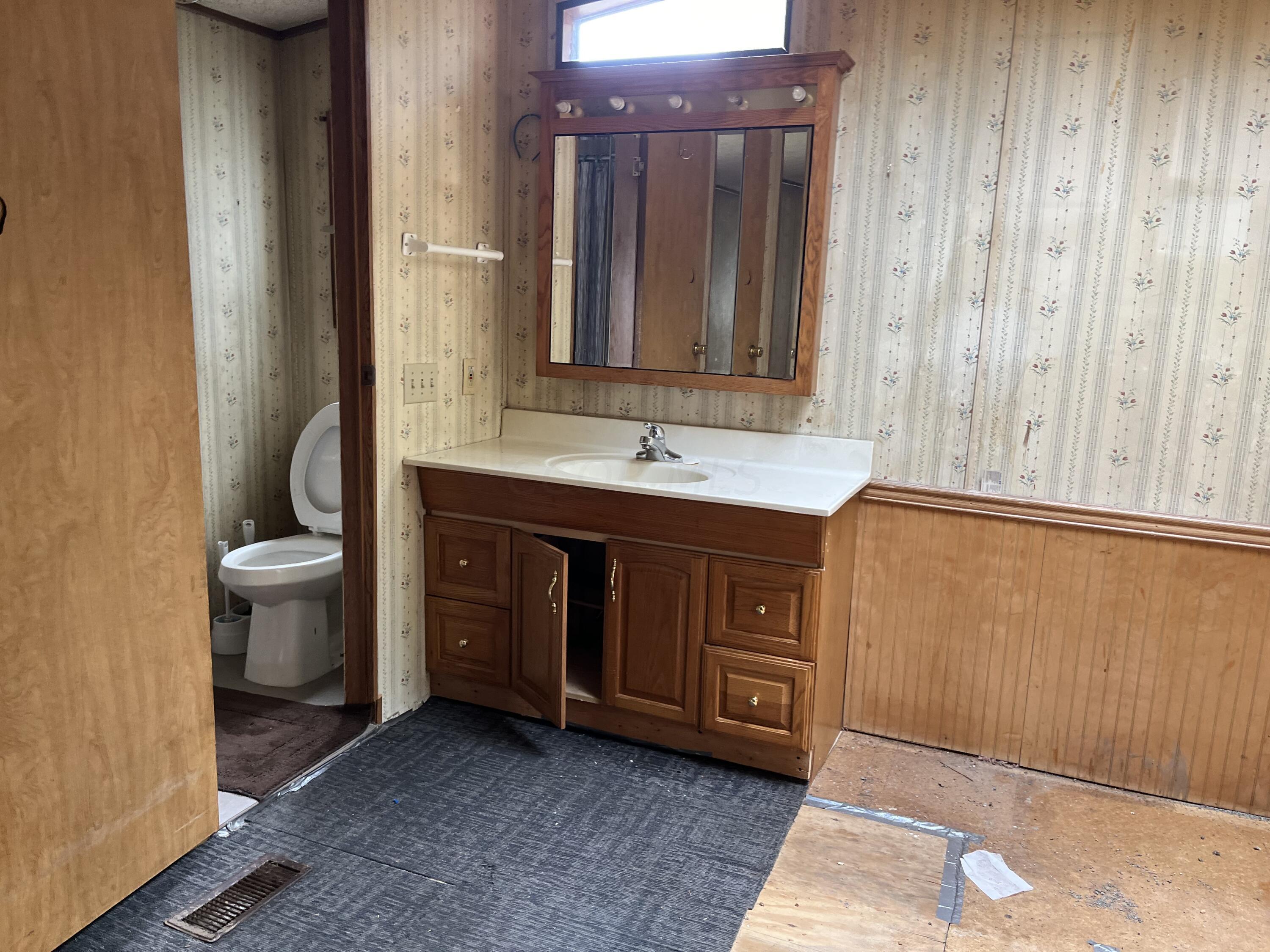 213 Union Street Fulton, OH 43321 - Photo 13 of 16 Bathroom 1