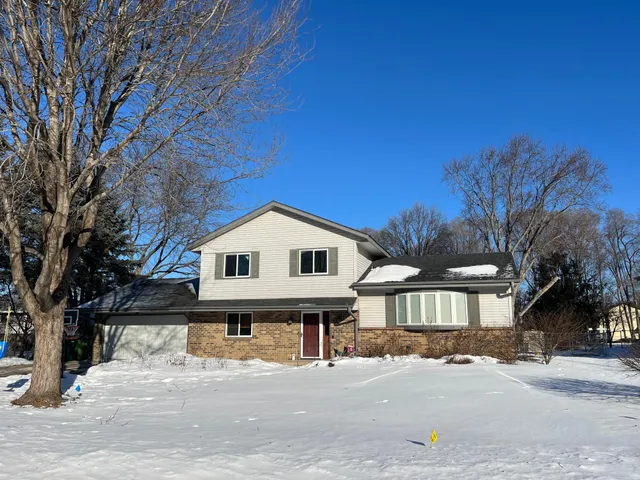 $359,900 | 4027 86th Lane Northeast, Circle Pines, MN 55014