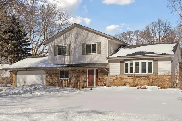 $359,900 | 4027 86th Lane Northeast, Circle Pines, MN 55014