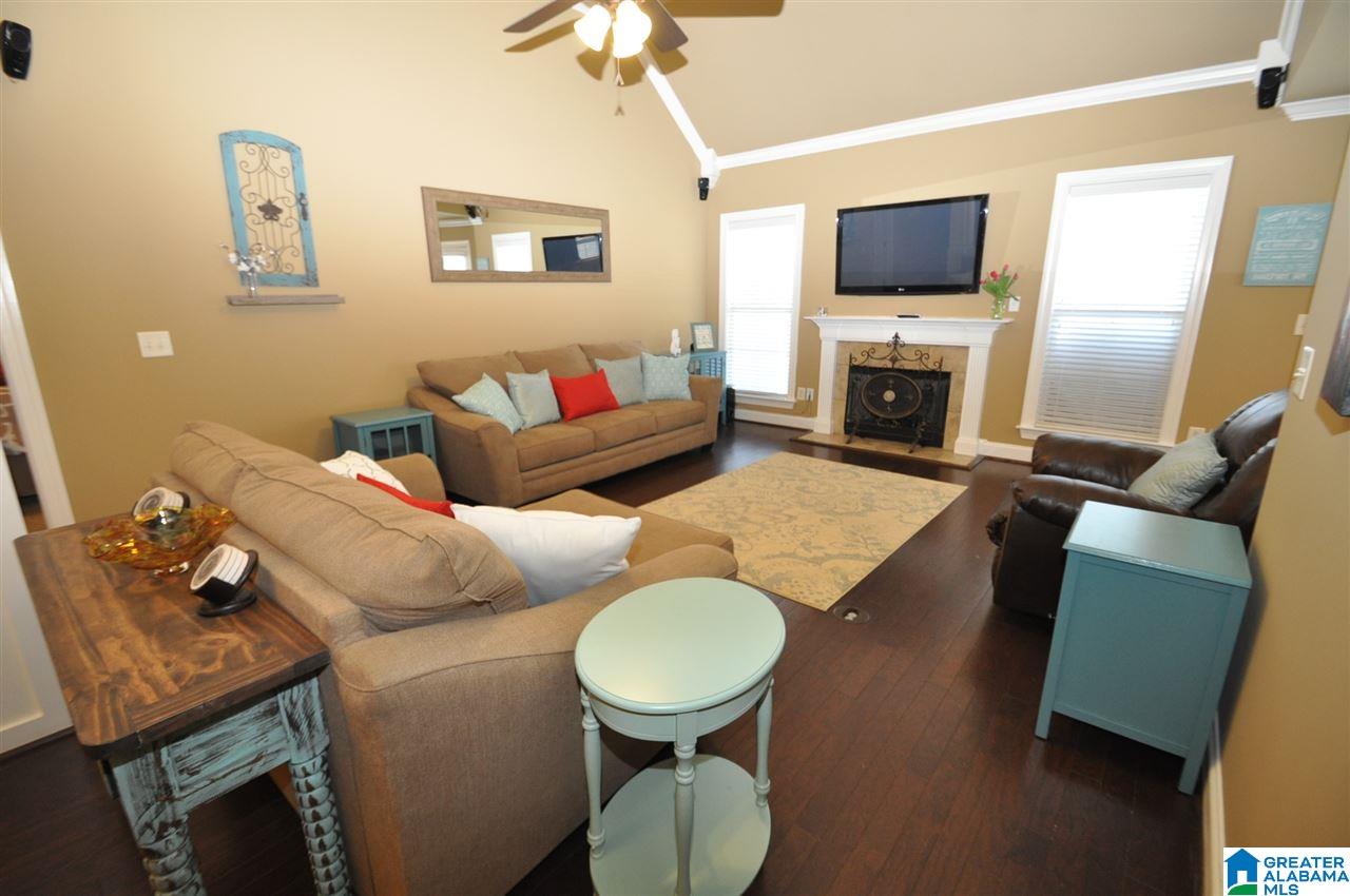 303 Lacey Avenue Alabaster, AL 35114 - Photo 5 of 7