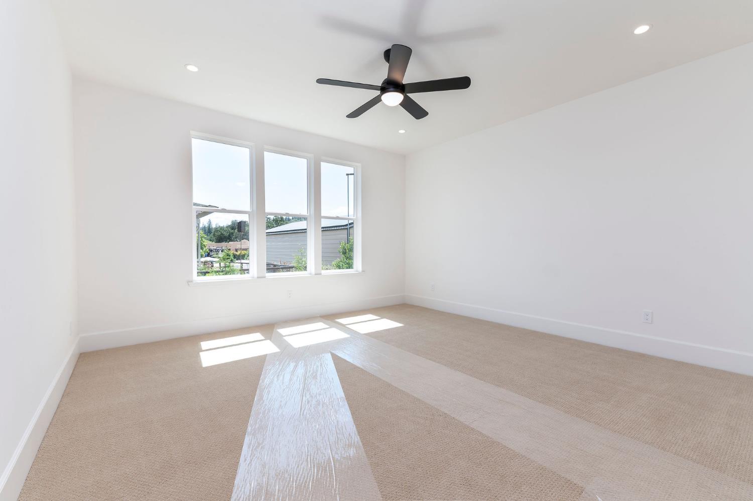 358 Oak Tree Circle Murphys, CA 95247 - Photo 17 of 70