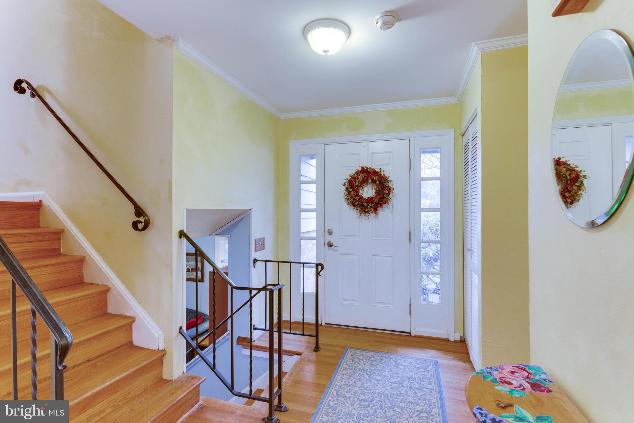 9810 Vale Road Vienna, VA 22181 - Photo 23 of 30 a view of an entryway