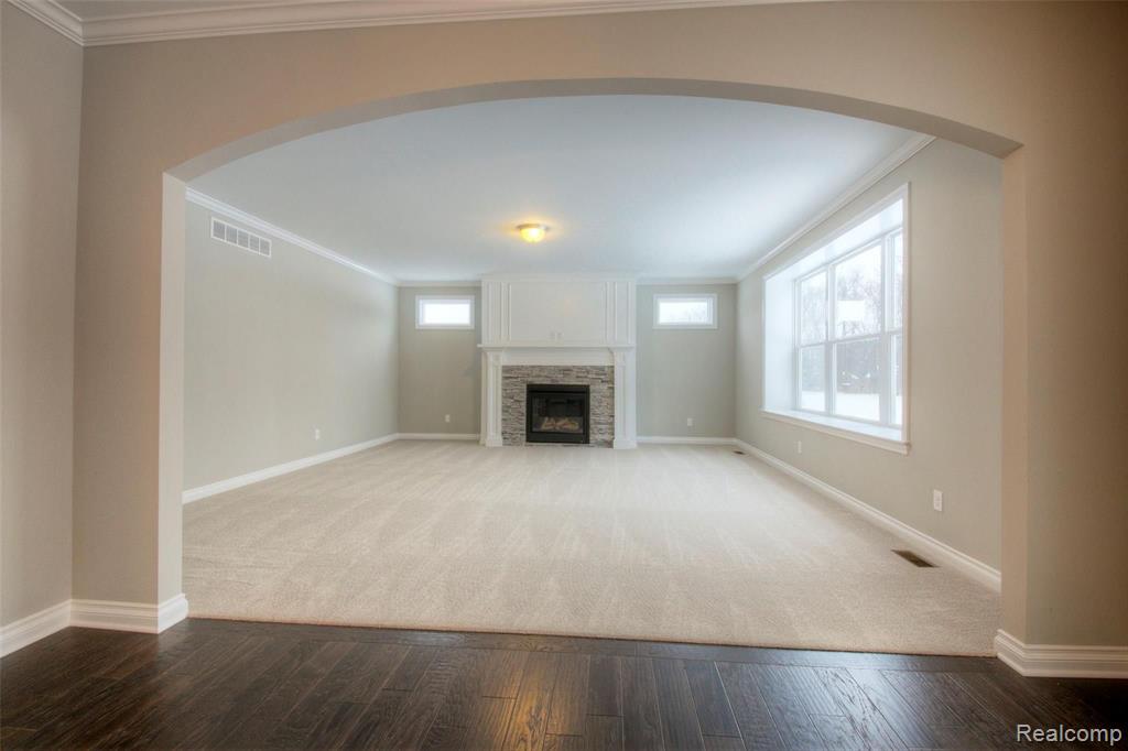 2260 Walnut View Drive Howell, MI 48855 - Photo 12 of 51