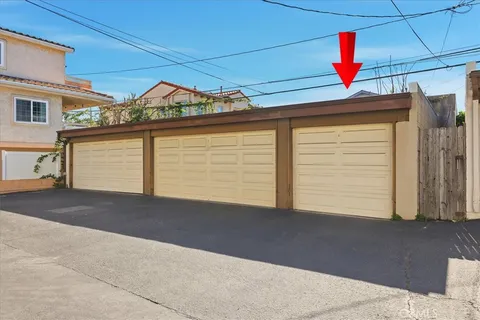 $819,000 | 2606 Gates Avenue, Unit 2, Redondo Beach, CA 90278