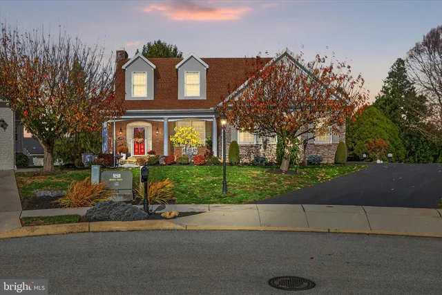 $575,000 | 1029 Stonecroft Drive, Hanover, PA 17331