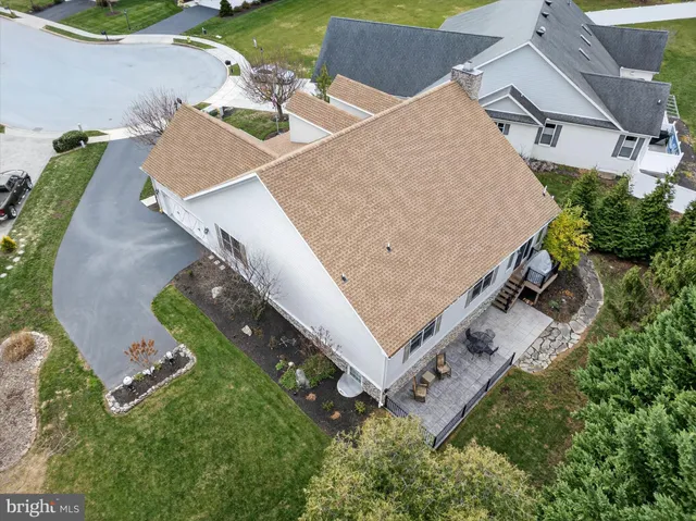 $575,000 | 1029 Stonecroft Drive, Hanover, PA 17331