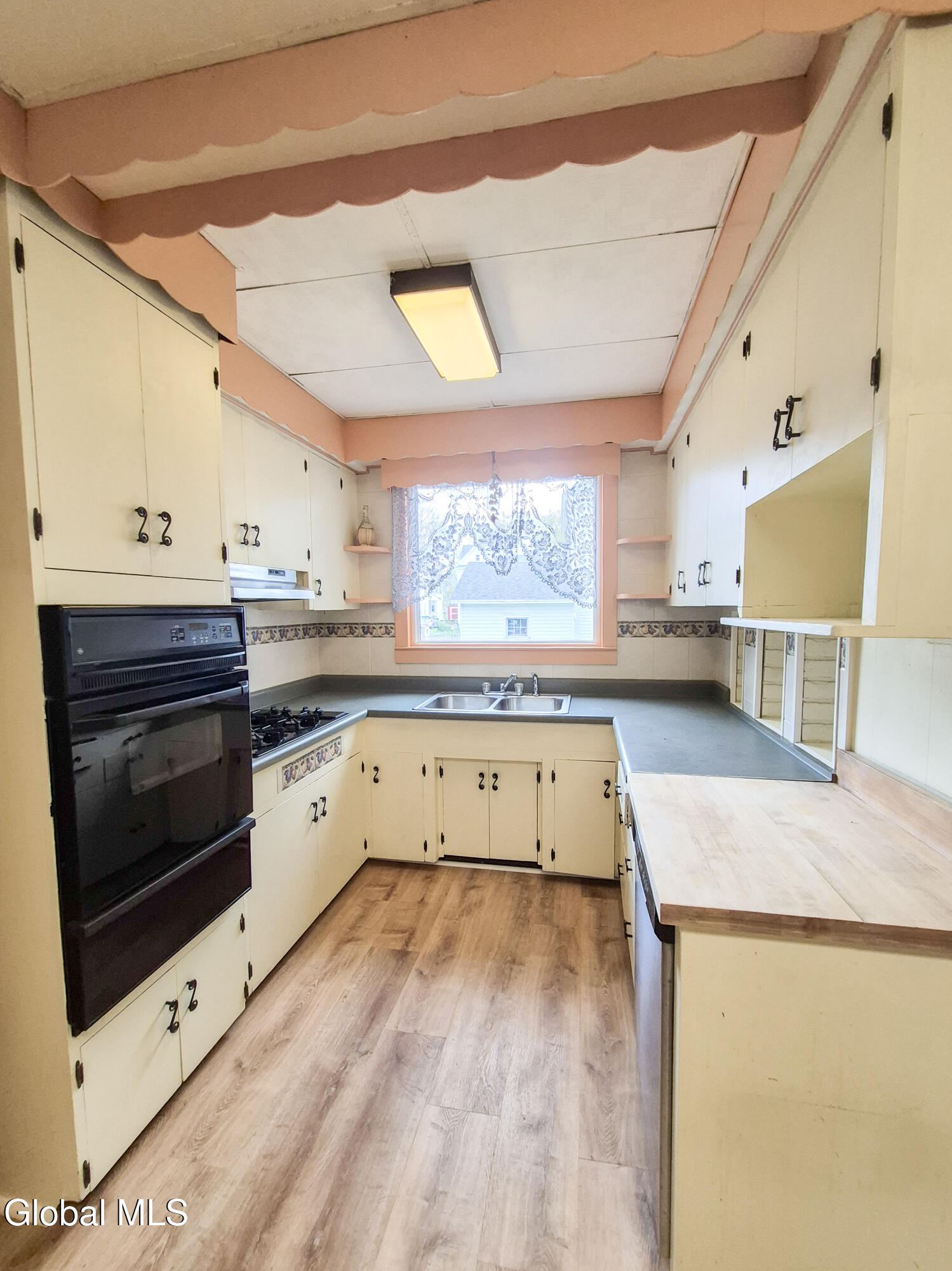 130 Spring Street Gloversville, NY 12078 - Photo 40 of 118 20260502_102445