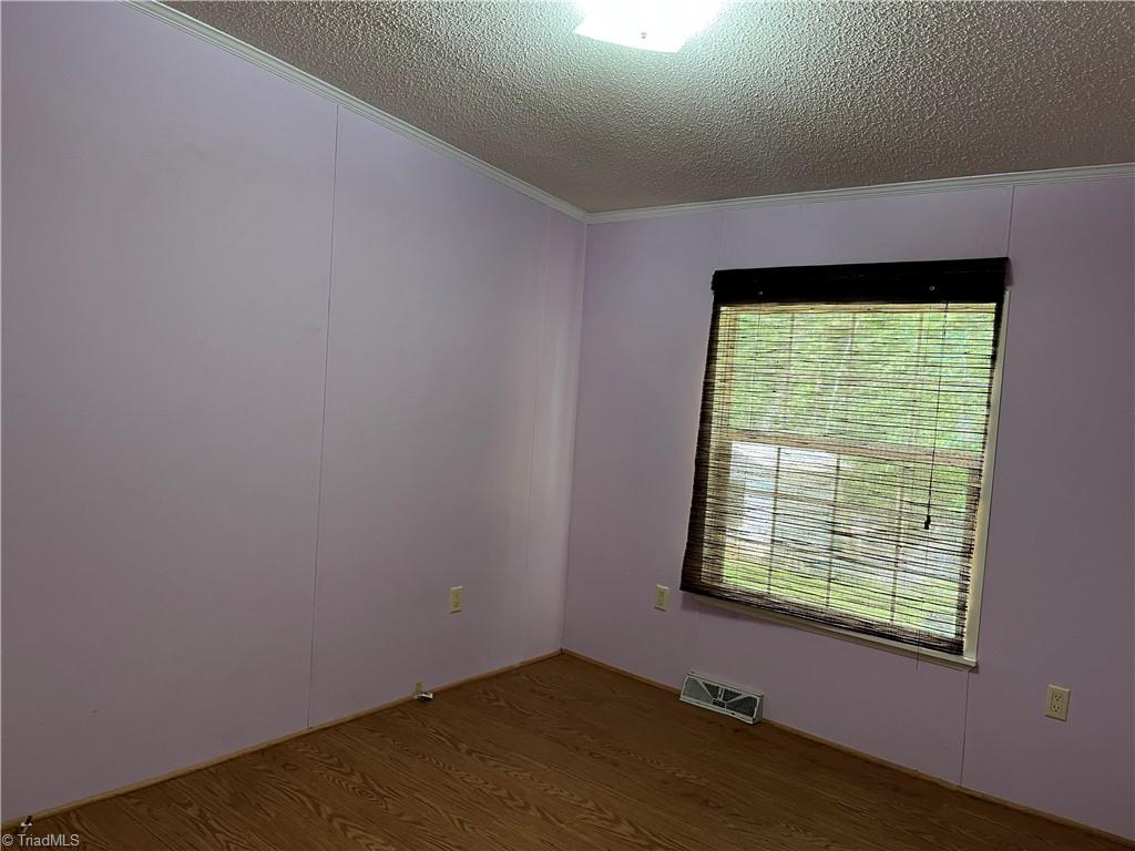 4118 Hubbard Road Winston-Salem, NC 27101 - Photo 10 of 14 Bedroom