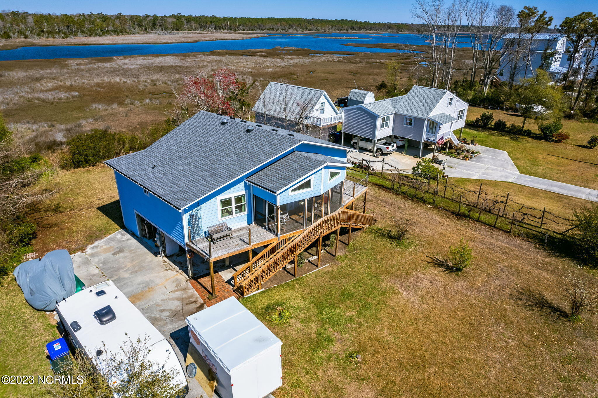 401 Atkinson Point Road Surf City, NC 28445 - Photo 54 of 64 54-web-or-mls-aerial-view-17