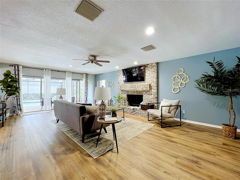 1711 Magdalene Manor Drive Tampa, FL 33613 - Photo 38 of 88