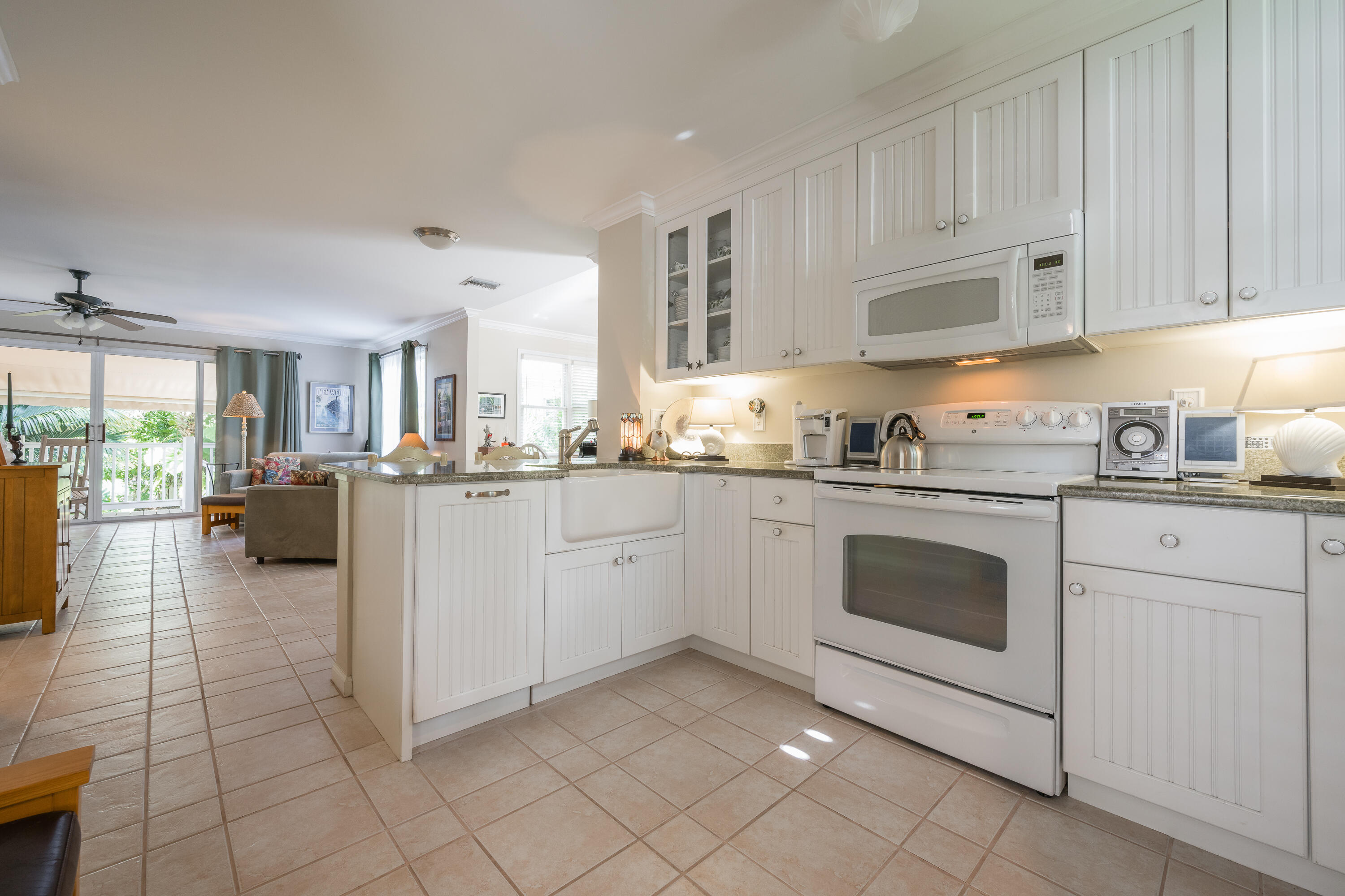 28 Spoonbill Way Key West, FL 33040 - Photo 11 of 82 28SBW-11