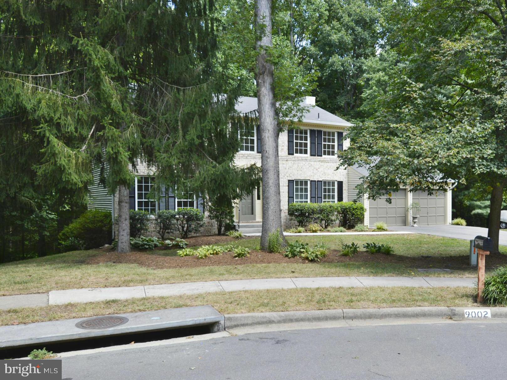 9002 Octavia Court Springfield, VA 22153 - Photo 2 of 29 Exterior (Front)