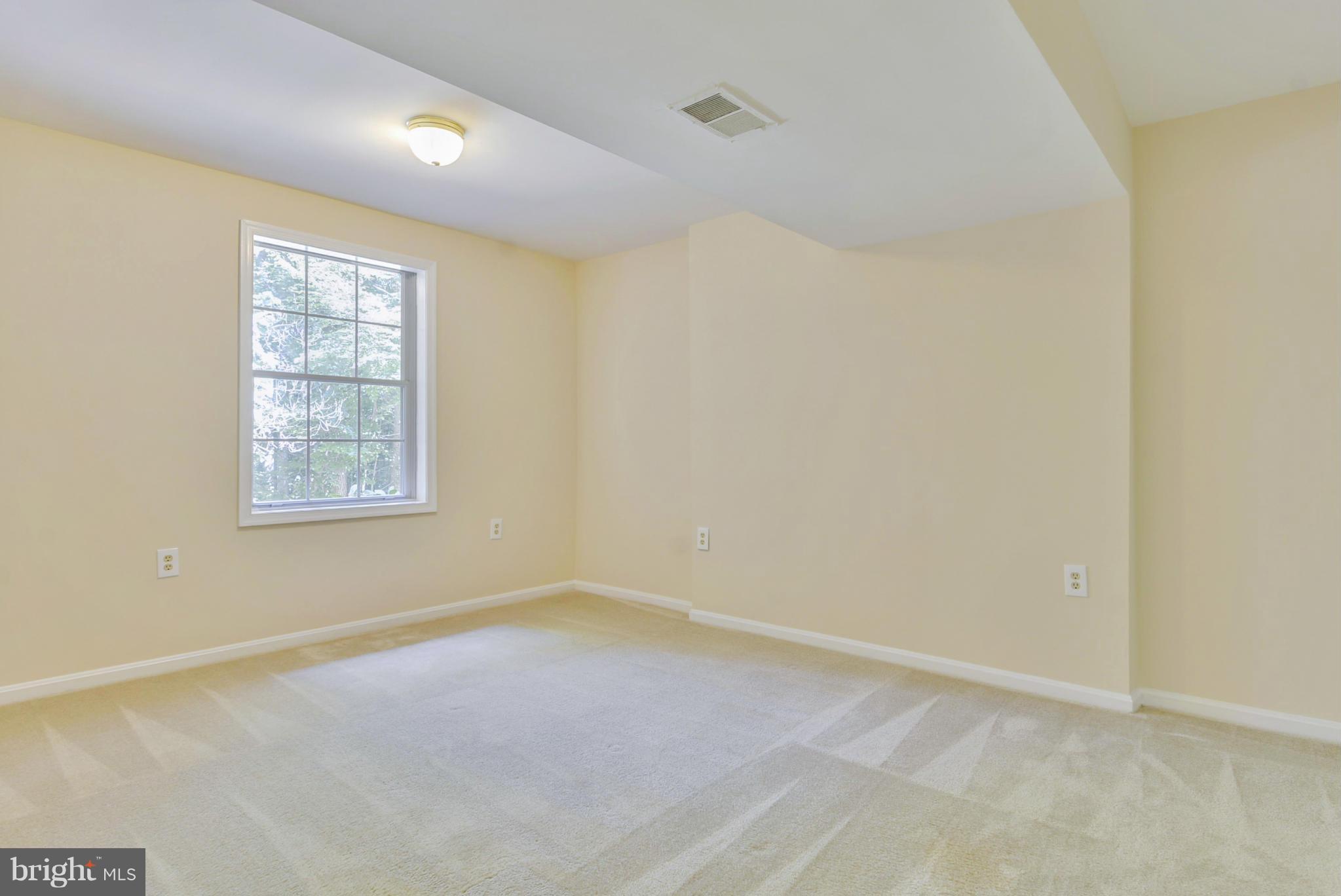 9002 Octavia Court Springfield, VA 22153 - Photo 25 of 29 Sunny 5th Bedroom in LL