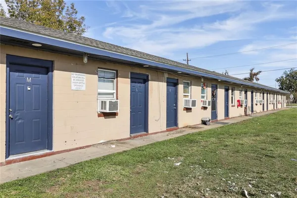 $800 | 617 Cook Street, Unit O, Gretna, LA 70053