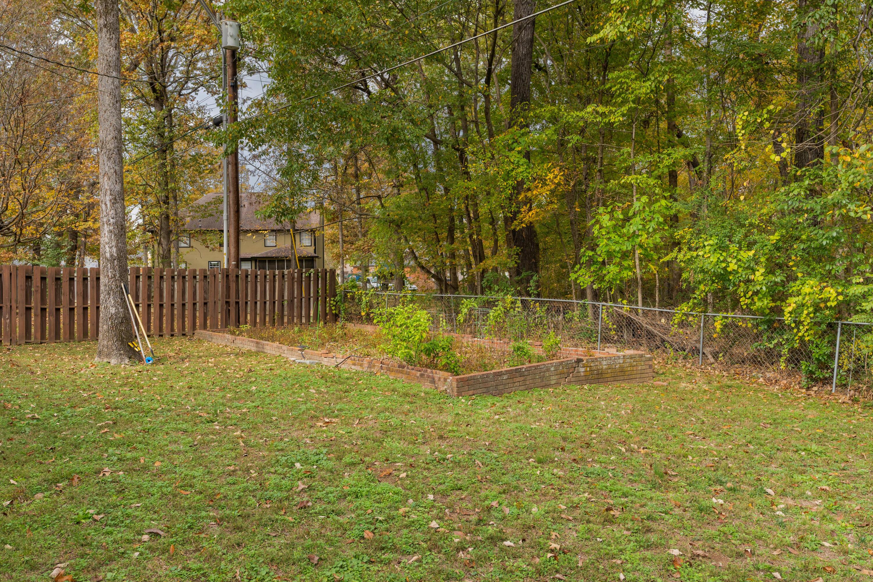 407 Valleybrook Road Hixson, TN 37343 - Photo 52 of 60 20 - 407 Valleybrook Rd - Exterior