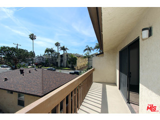 2105 Rockefeller Lane, Unit 6 Redondo Beach, CA 90278 - Photo 12 of 19 Gallery Image 12