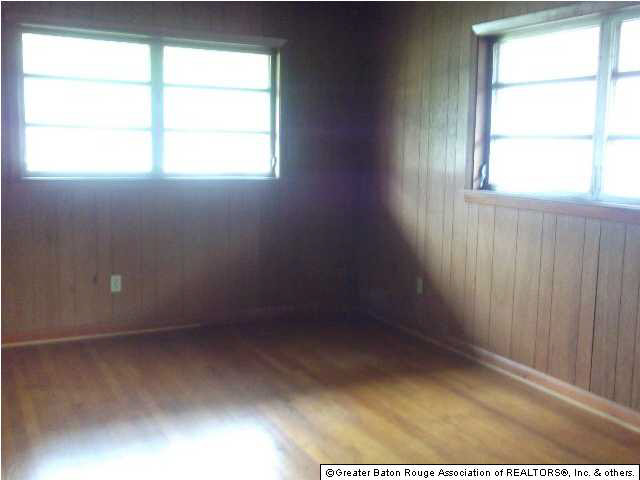 2424 Harding Boulevard Baton Rouge, LA 70807 - Photo 6 of 7 Gallery Image 6