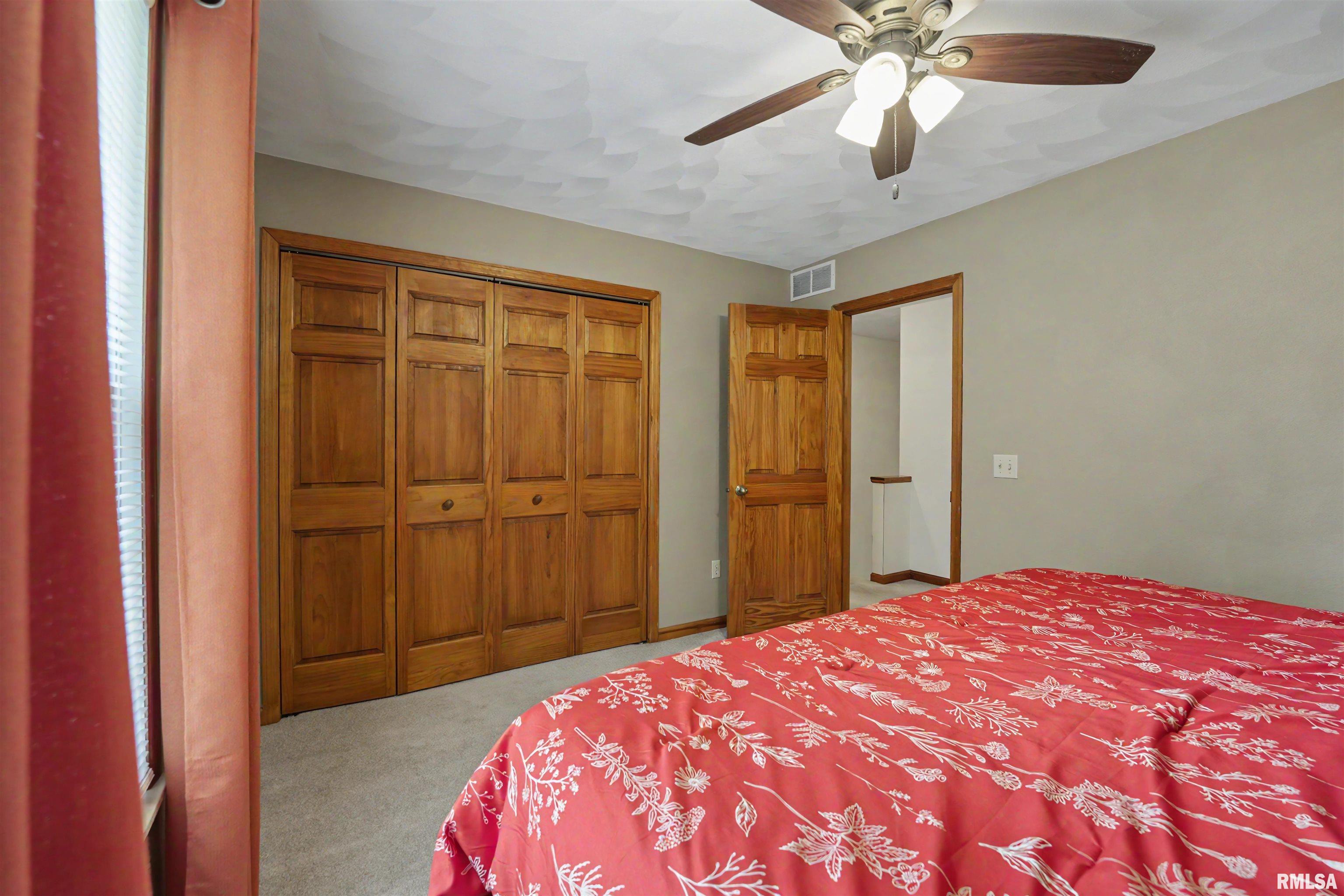 213 Woodlawn Road Lincoln, IL 62656 - Photo 16 of 36