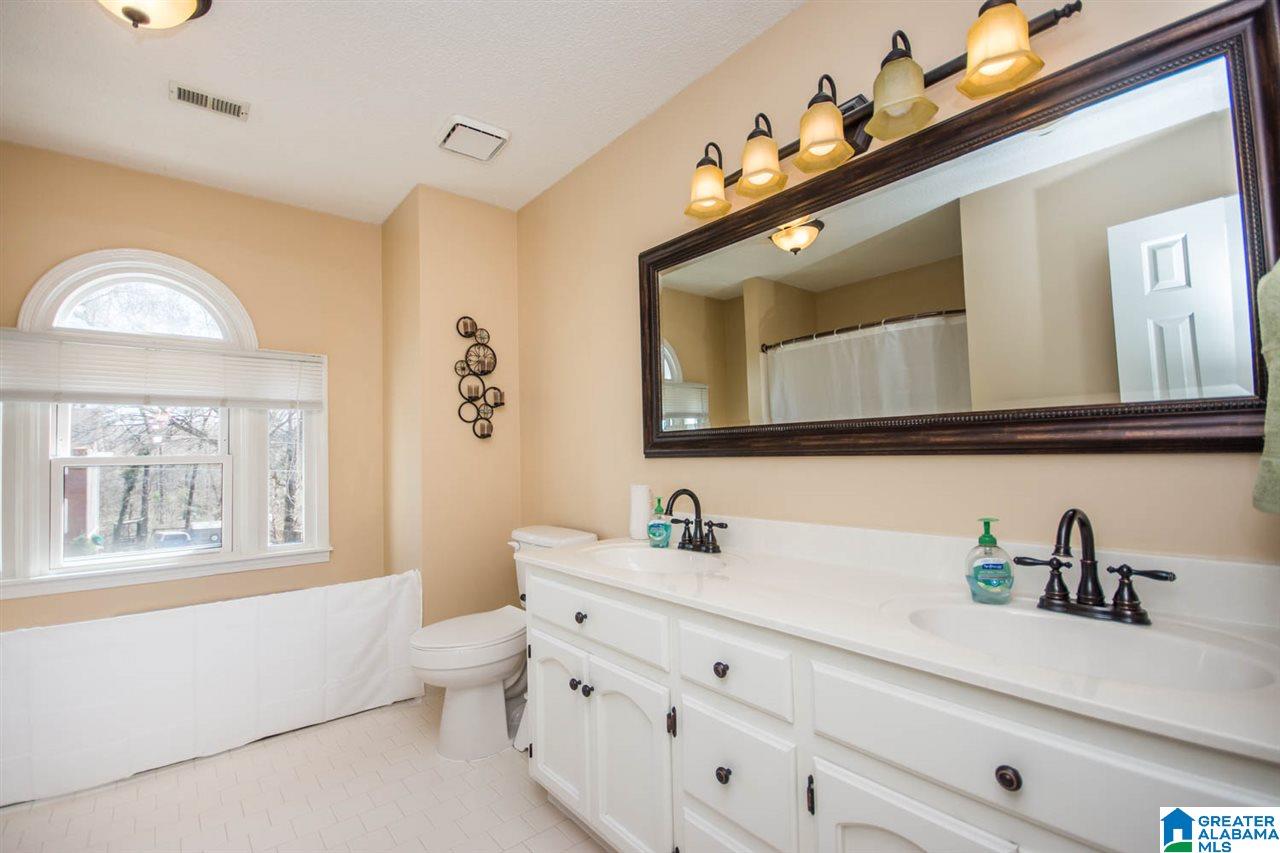 104 Indian Landing Road Pelham, AL 35124 - Photo 23 of 39 Gallery Image 23
