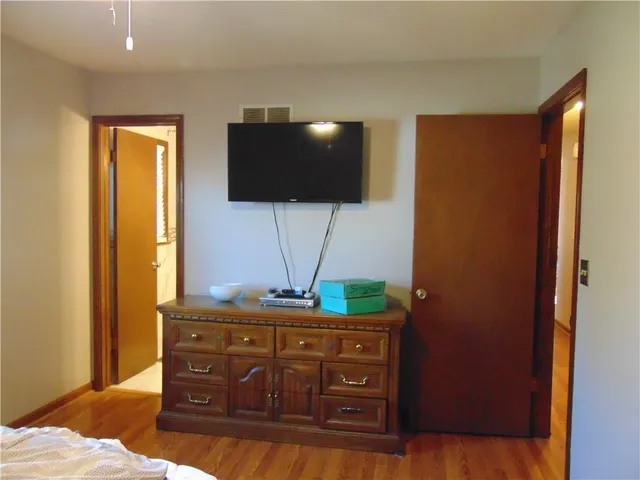 $252,000 | 1104 Halsey Terrace, Harrisonville, MO 64701