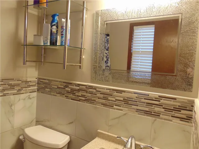 $252,000 | 1104 Halsey Terrace, Harrisonville, MO 64701