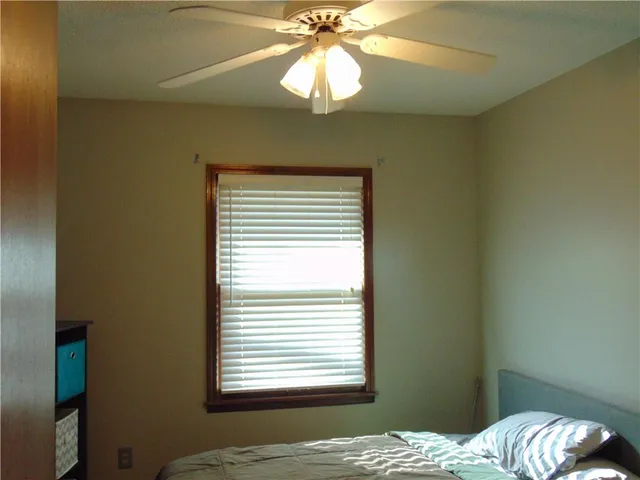 $252,000 | 1104 Halsey Terrace, Harrisonville, MO 64701