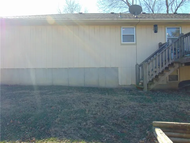 $252,000 | 1104 Halsey Terrace, Harrisonville, MO 64701