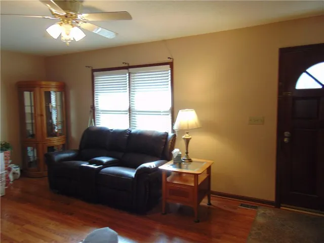 $252,000 | 1104 Halsey Terrace, Harrisonville, MO 64701