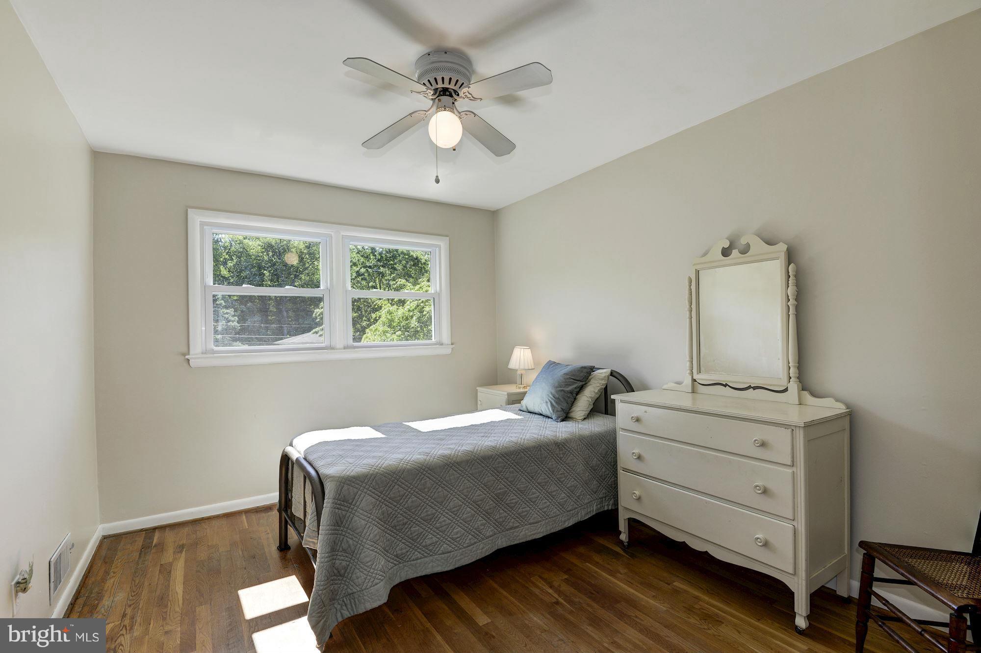 8816 Battery Road Alexandria, VA 22308 - Photo 22 of 30 Bedroom