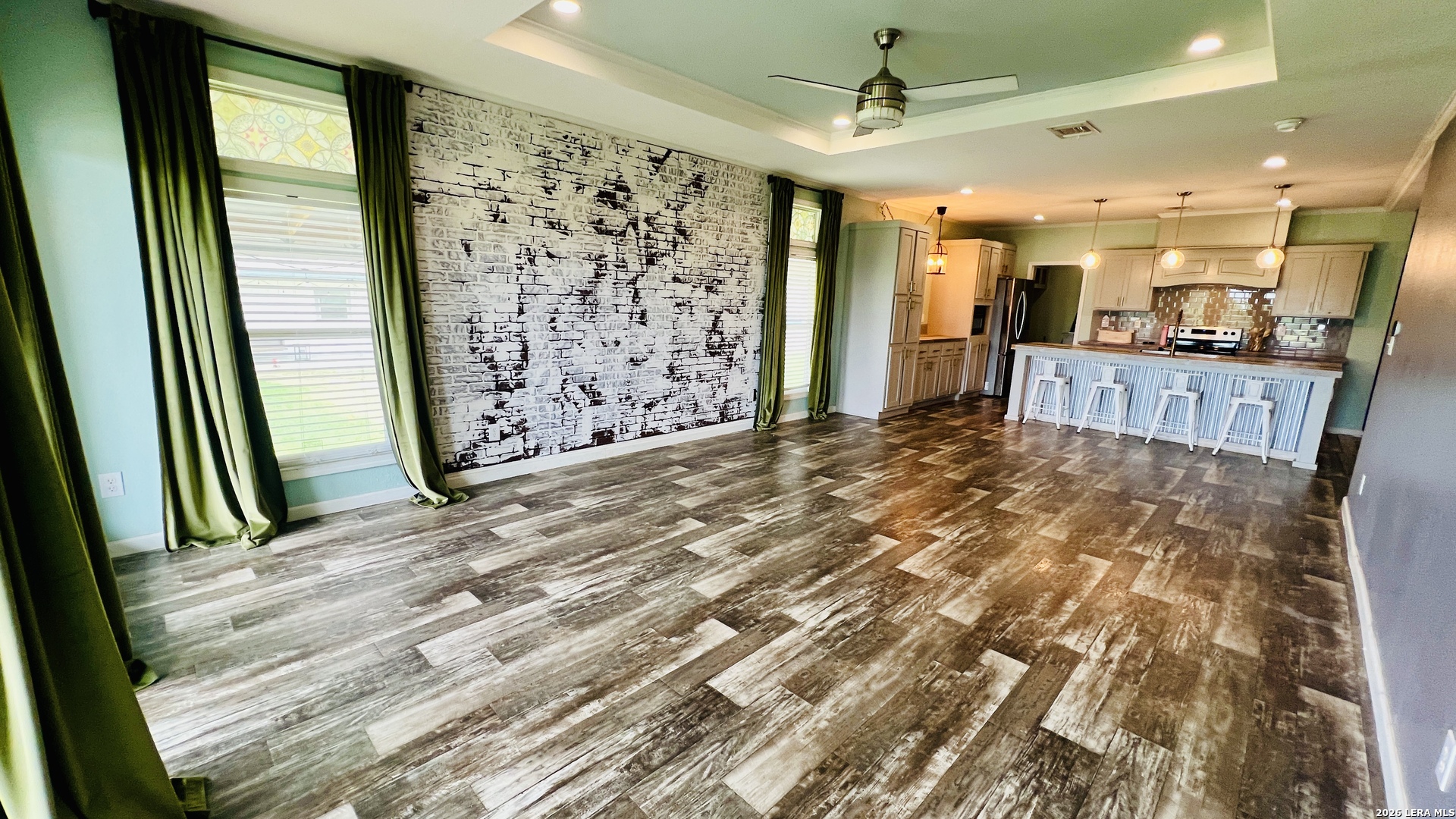 153 May Road Pleasanton, TX 78064 - Photo 2 of 29
