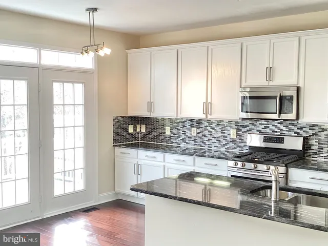 $2,900 | 23433 Clarksridge Road, Clarksburg, MD 20871