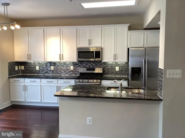 $2,900 | 23433 Clarksridge Road, Clarksburg, MD 20871