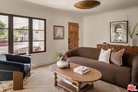 $1,895,000 | 3169 Garden Avenue, Los Angeles, CA 90039