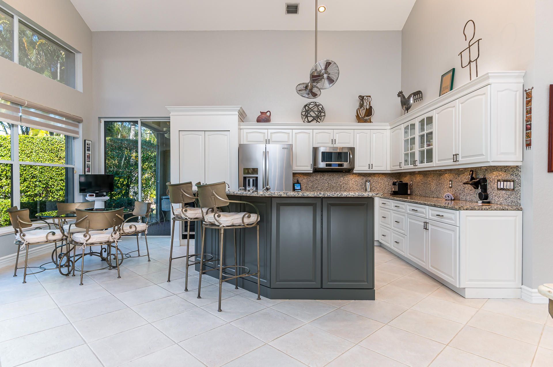 17192 Hampton Boulevard Boca Raton, FL 33496 - Photo 2 of 36 Kitchen