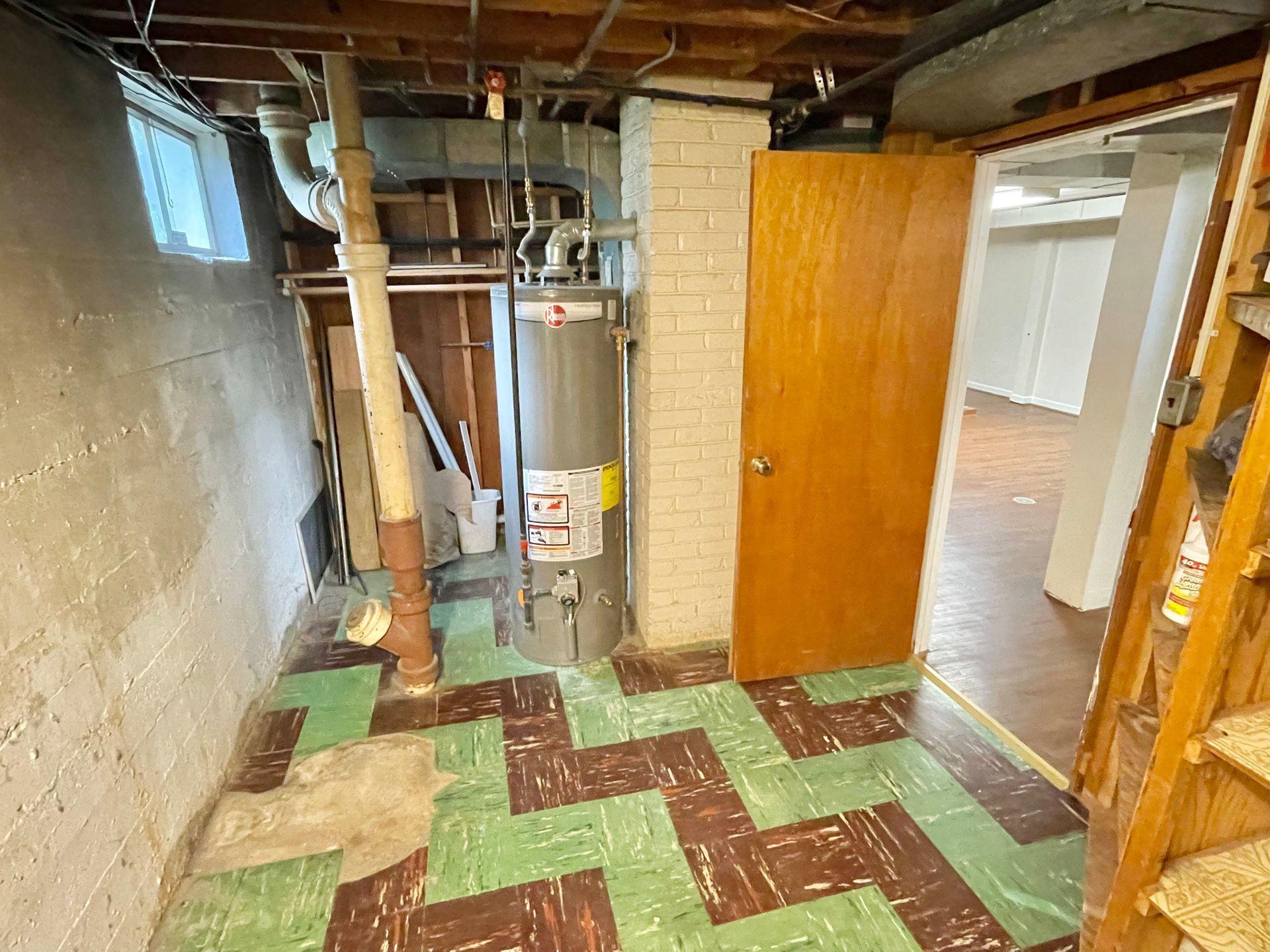 2540 Spring Road Southwest Roanoke, VA 24015 - Photo 36 of 54 Utility Room