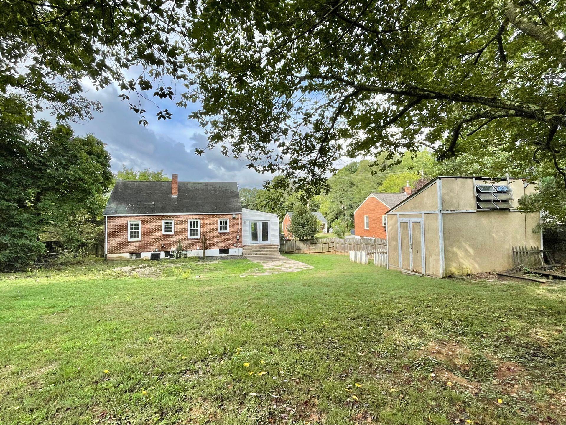 2540 Spring Road Southwest Roanoke, VA 24015 - Photo 51 of 54 Yard-Home view