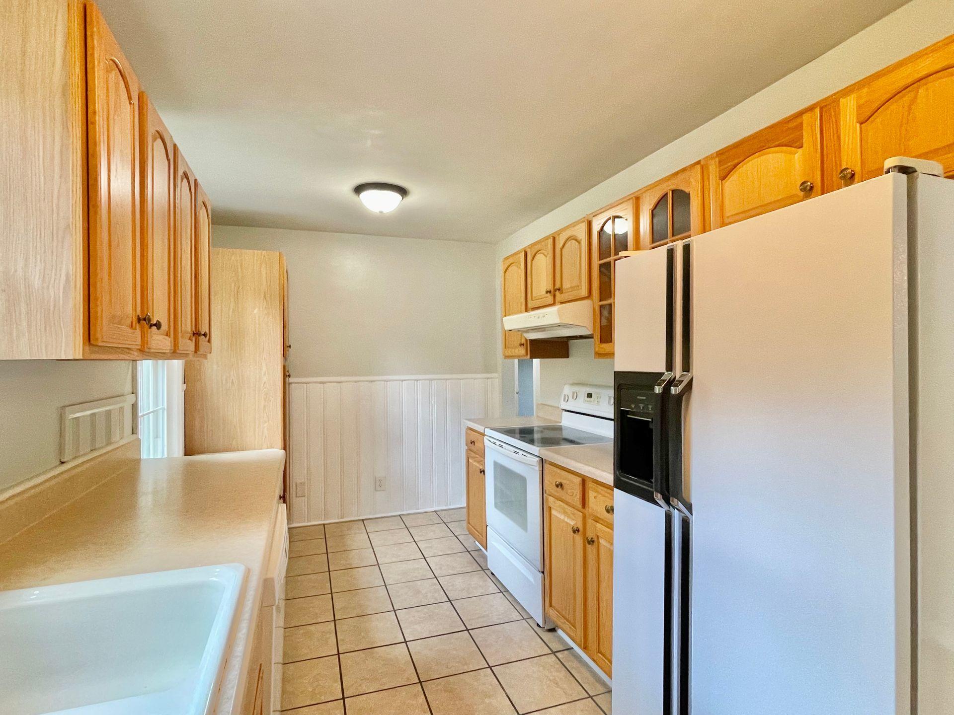 2540 Spring Road Southwest Roanoke, VA 24015 - Photo 7 of 54 Kitchen
