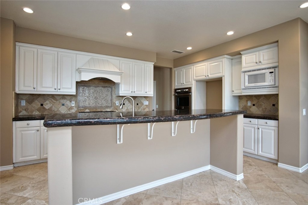 2449 Highwood Road Orange, CA 92867 - Photo 12 of 39