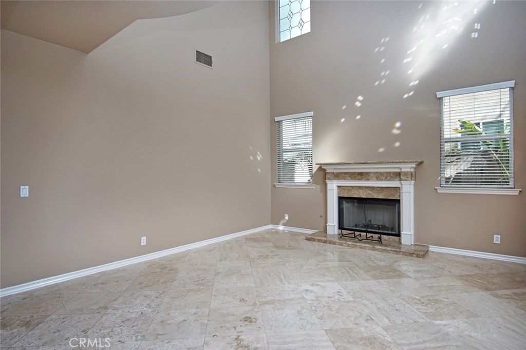 2449 Highwood Road Orange, CA 92867 - Photo 9 of 39