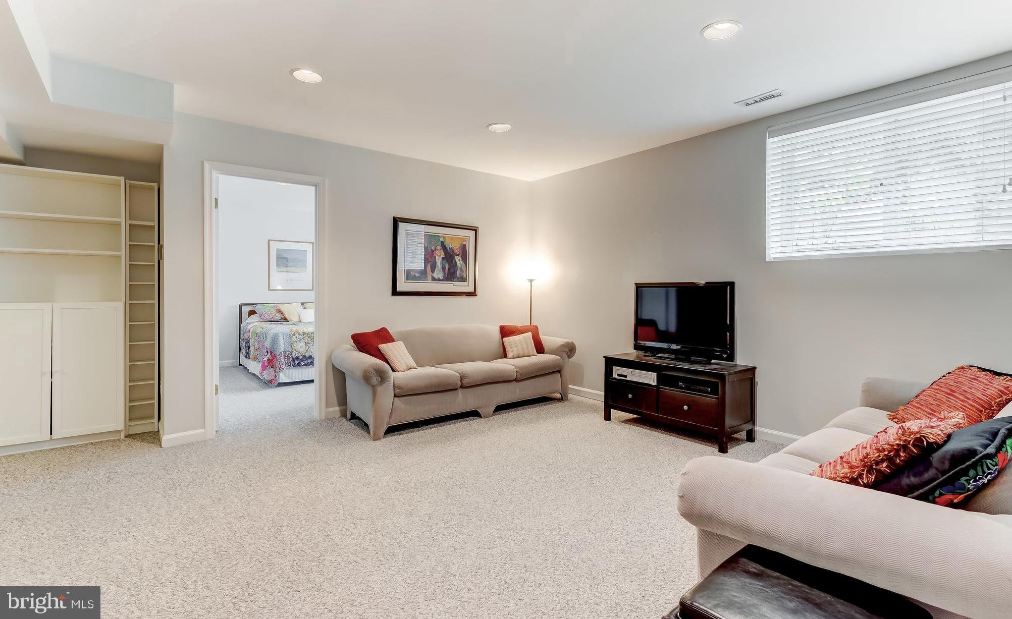 5854 Pimlico Road Baltimore, MD 21209 - Photo 36 of 48 This space is so huge it's hard to capture