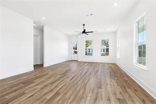 $309,900 | 3000 Plaza Drive, Chalmette, LA 70043